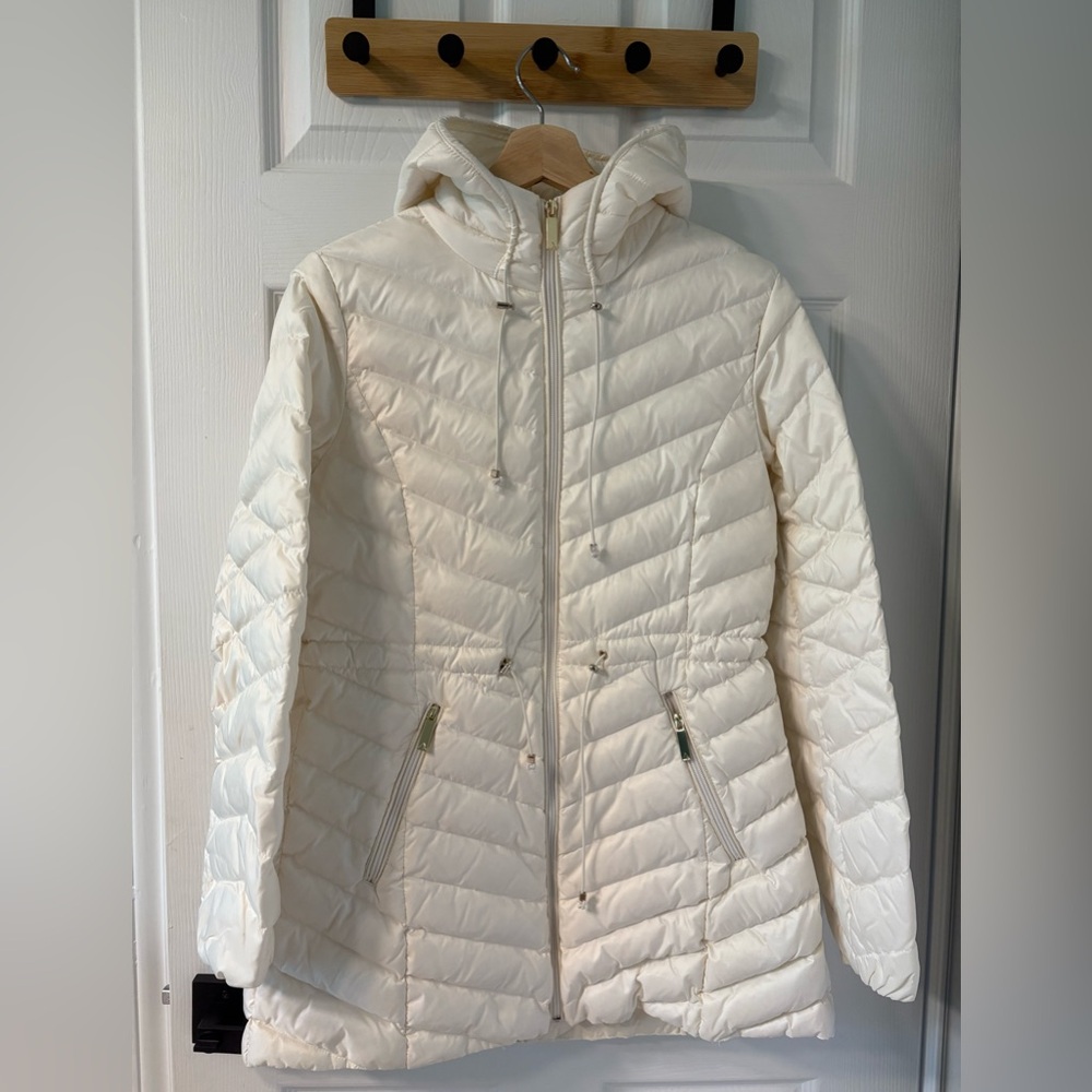 Gallery Women's Cream Puffer Jacket